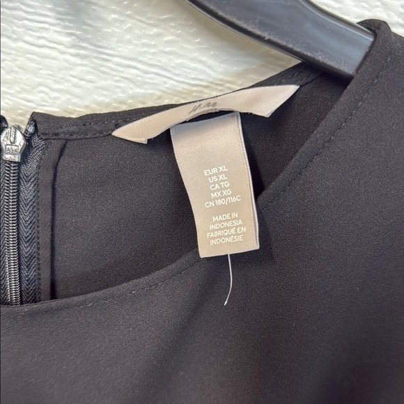 H&M Black Sleeveless Sheath Mini Dress - Picture 4 of 4